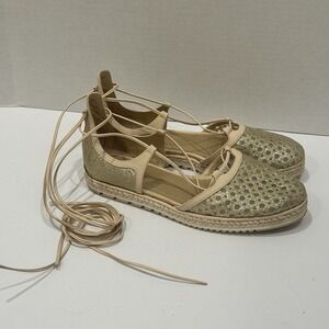 Stuart Weitzman 'Tweety' Strappy ballet Feminine slingback Gold sandals Sz 8.5